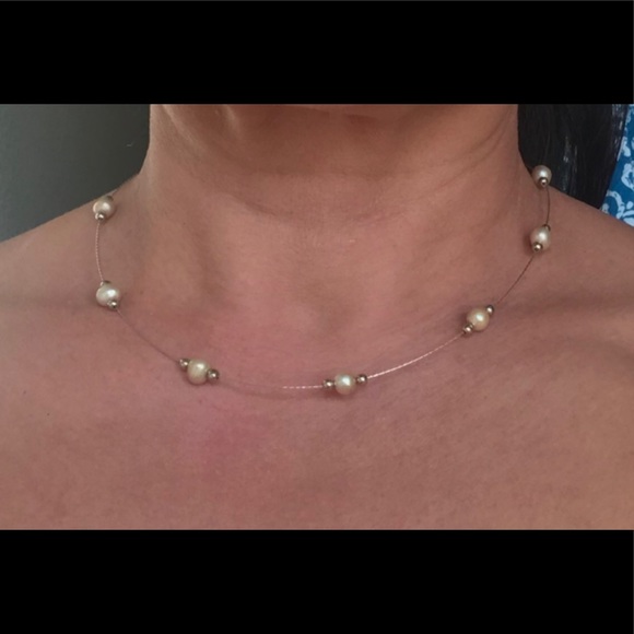 Jewelry - GIFTED🌹16 inch Cute Faux Pearl Necklace/choker